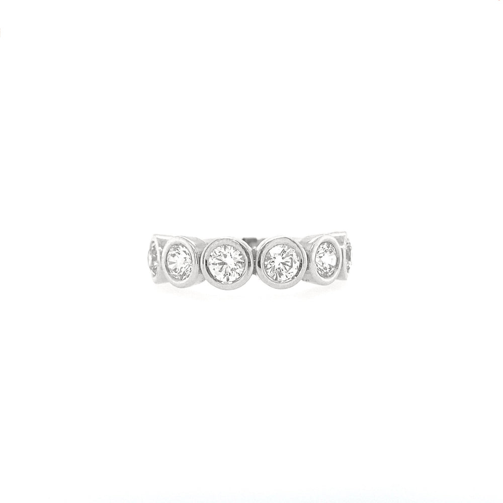 14ct White Gold Lab-Grown Diamond Bezel Ring